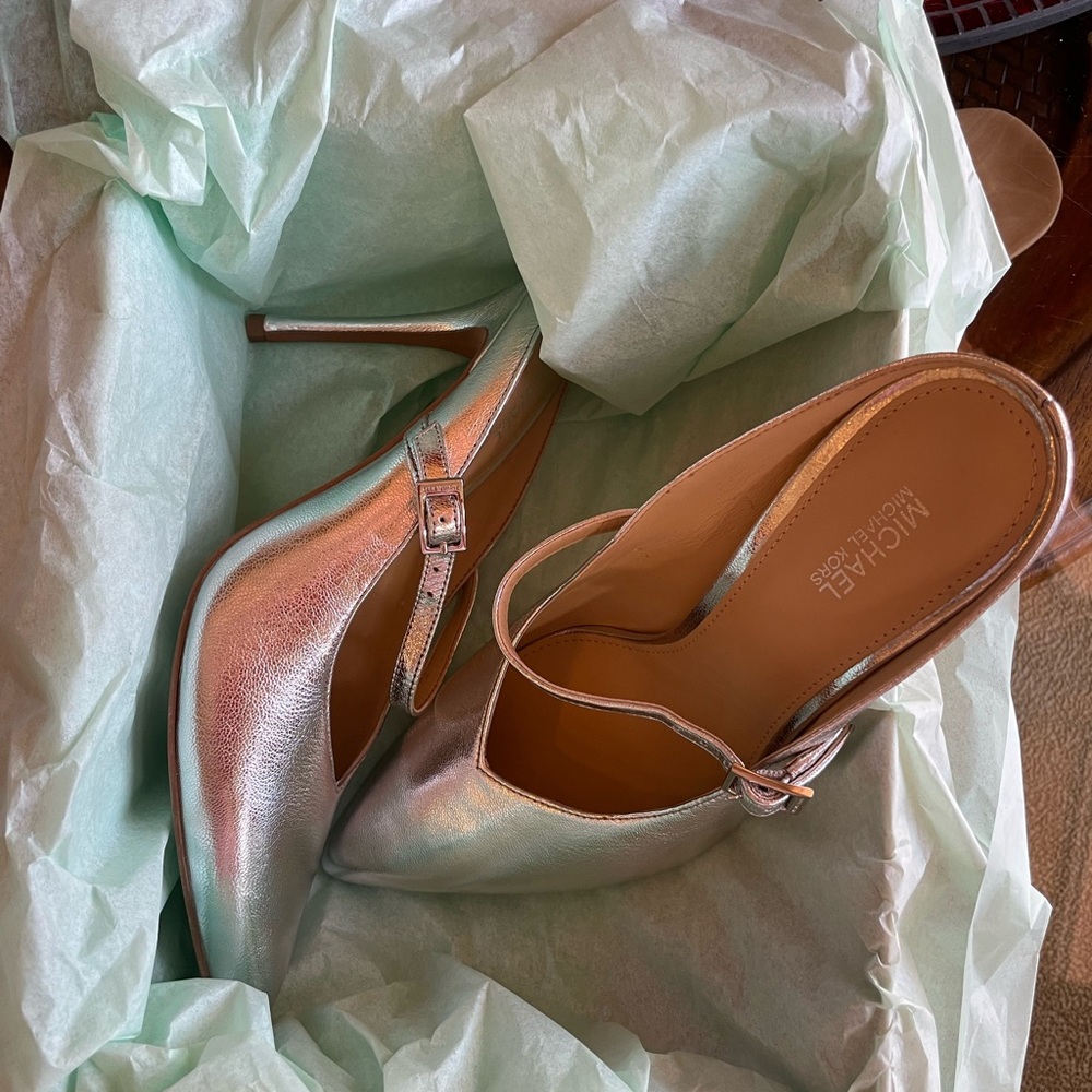 Michael Kors NWB Tiegan Silver Metallic Mule.